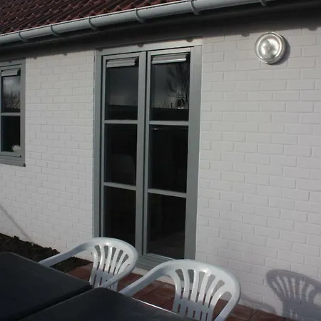 Zeehuisje 16 Vakantiehuis